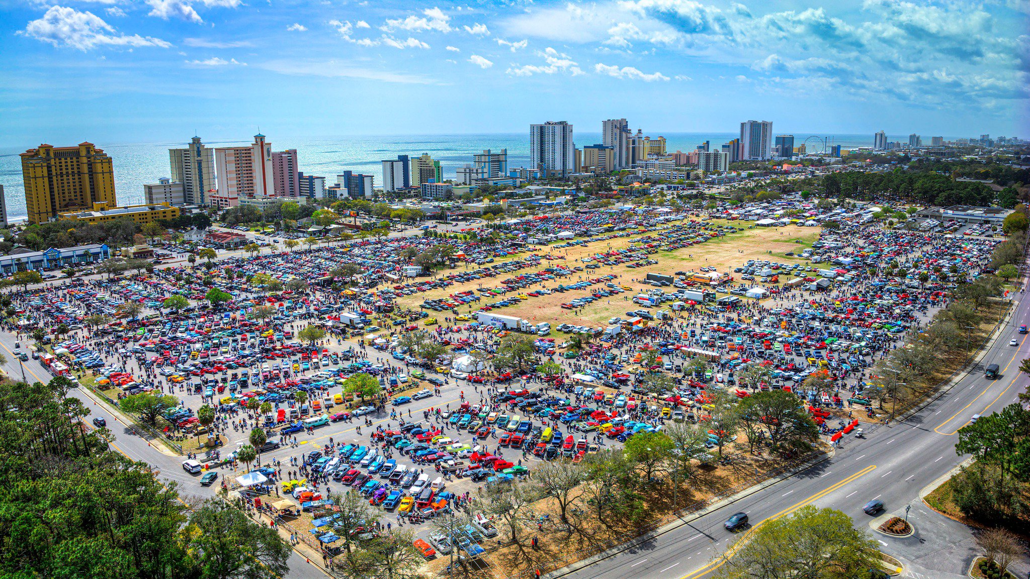 Run to the Sun Car Show